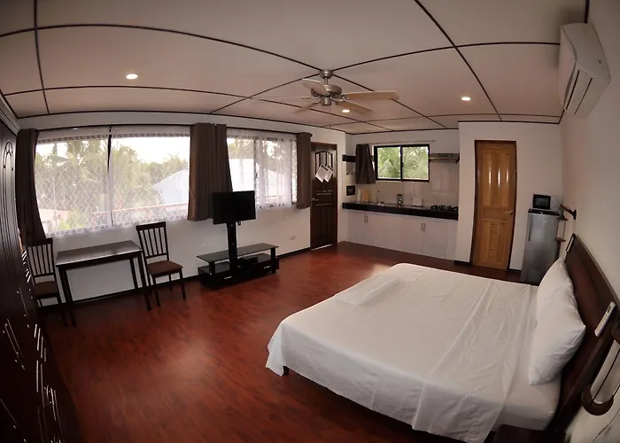 Resort Parrot 4*