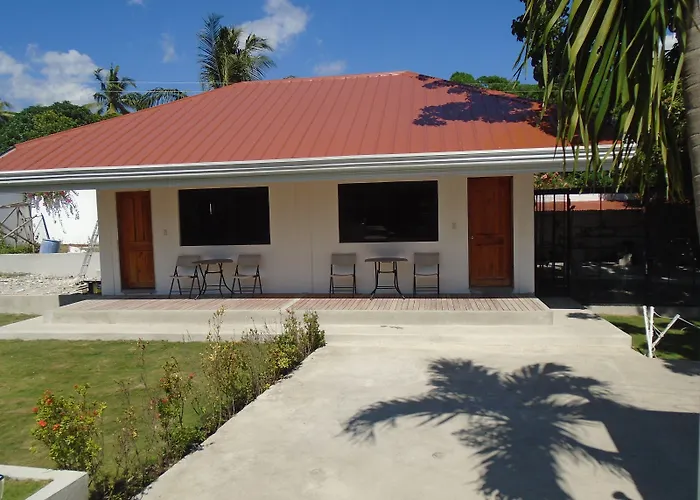 Parrot Resort 4*