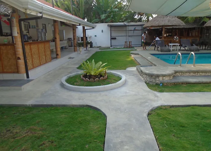 Resort Parrot 4*
