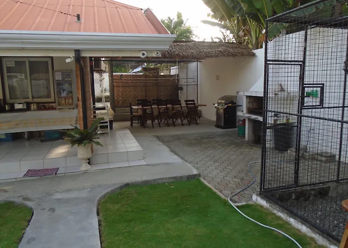 Parrot Resort