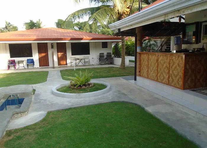Resort Parrot Moalboal