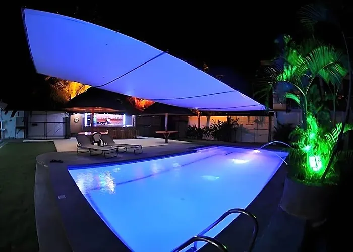 Resort Parrot 4*
